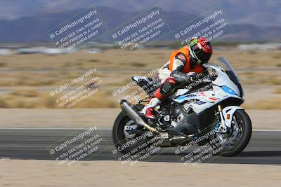 media/Jan-19-2024-Apex Assassins-CVMA Friday (Fri) [[74e94f2102]]/Racer 3/Session 2 (Turn 11)/